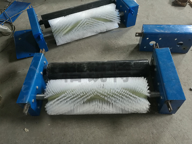 無動力滾刷清掃器 無動力滾刷清掃器